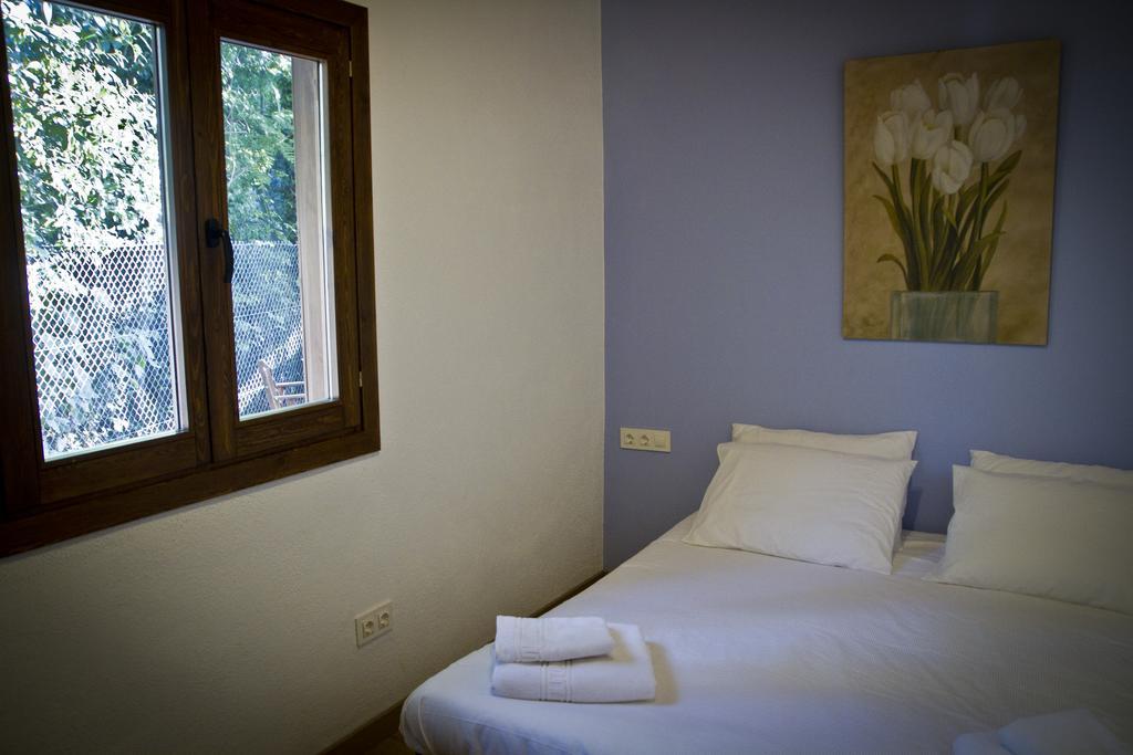 Apartamentos El Bosquet Sant Cugat del Valles Room photo